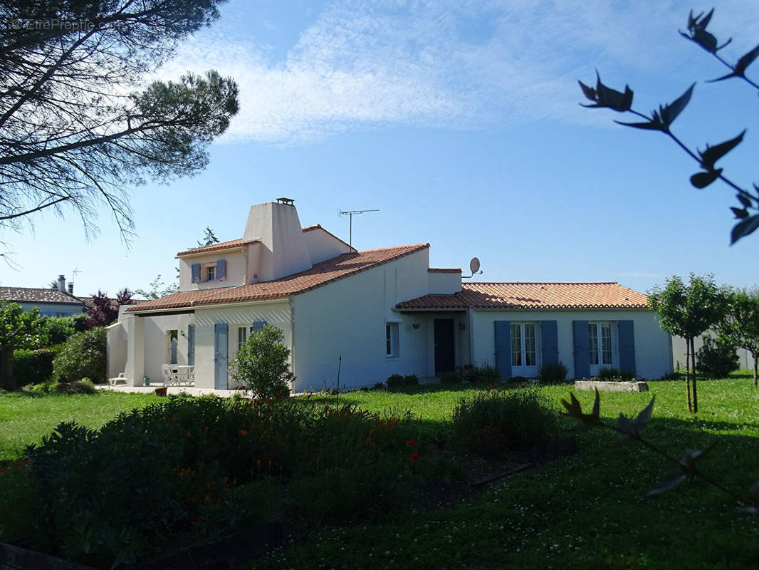 Maison à SAINT-GEORGES-DU-BOIS