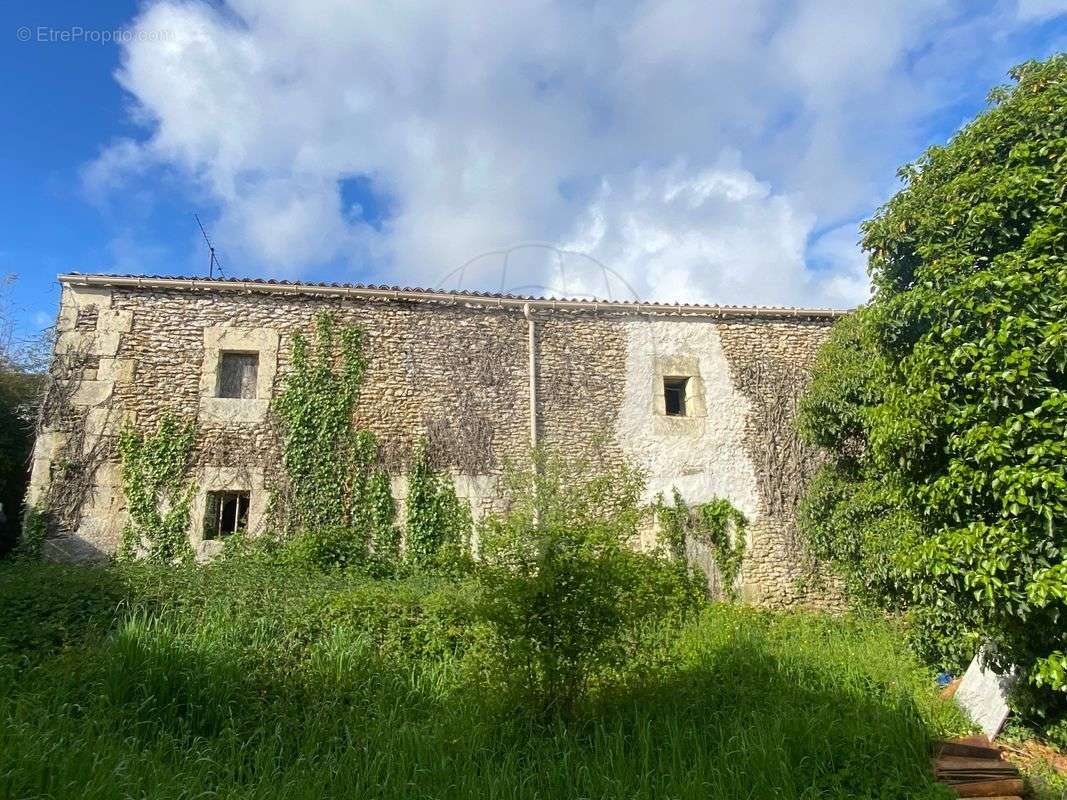 Maison à CHANIERS