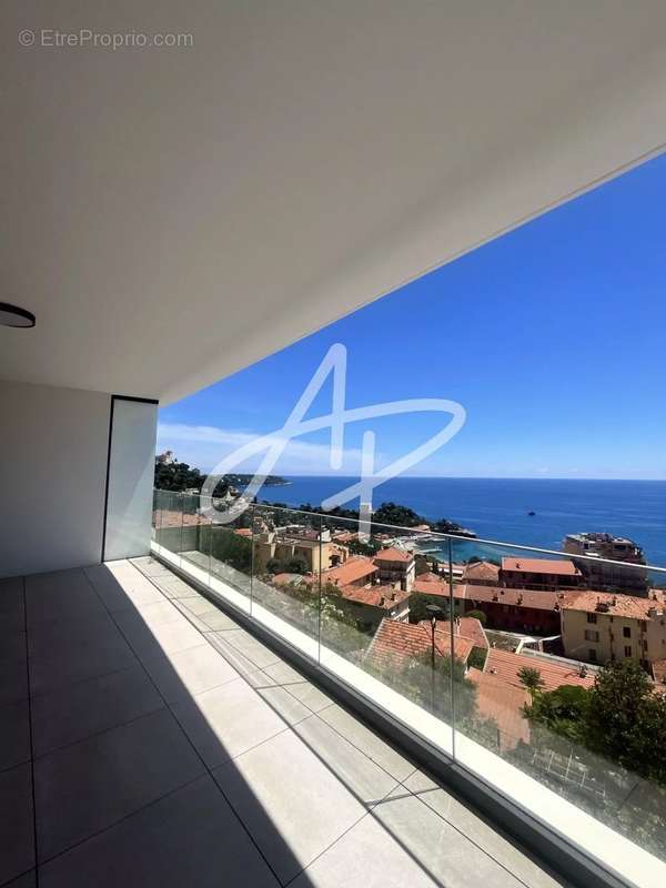 Appartement à ROQUEBRUNE-CAP-MARTIN