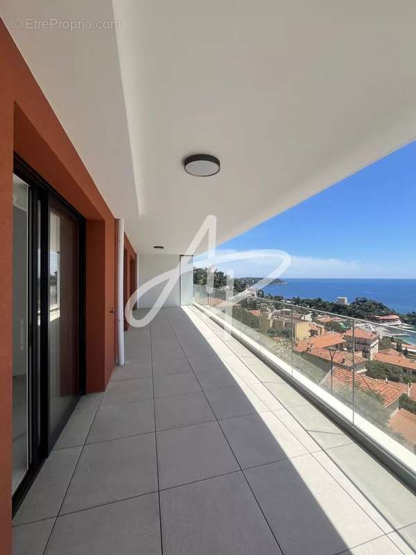 Appartement à ROQUEBRUNE-CAP-MARTIN