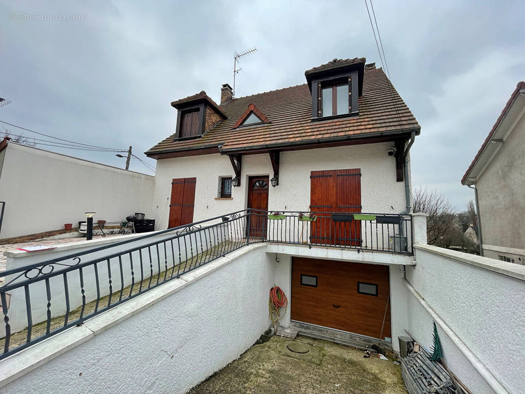 Maison à CHAMPIGNY-SUR-MARNE