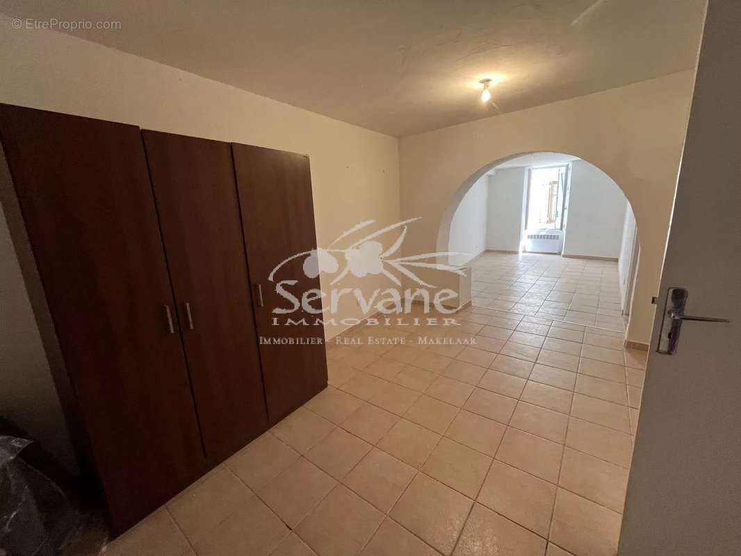 Appartement à SAINTE-ANASTASIE-SUR-ISSOLE