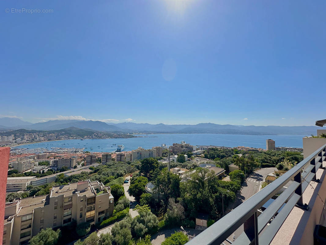 Appartement à AJACCIO