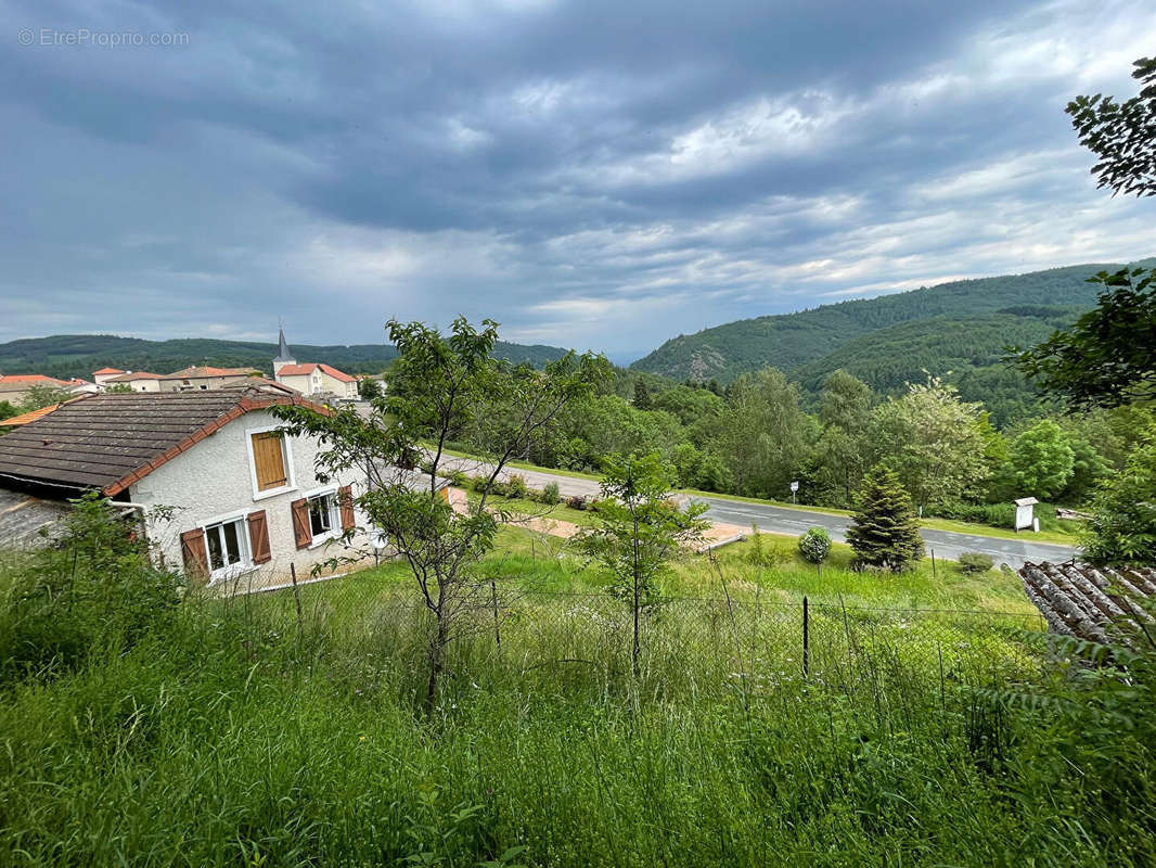 Maison à RENAISON