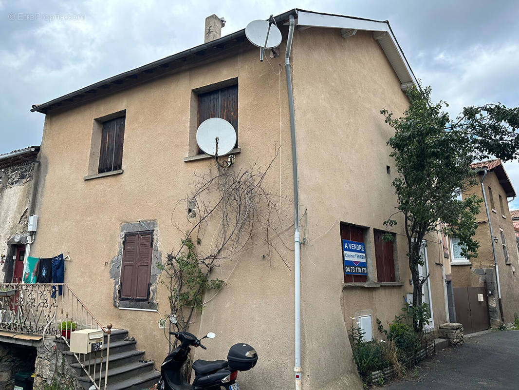 Maison à SAINT-SATURNIN