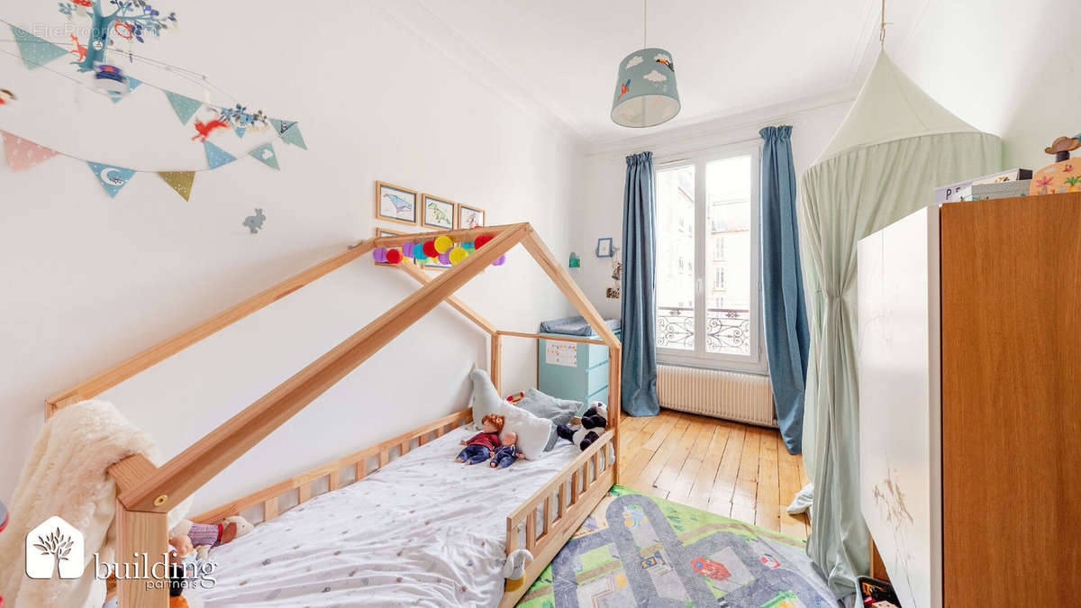 Appartement à LEVALLOIS-PERRET