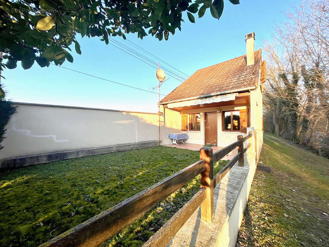 Maison à BONNARD