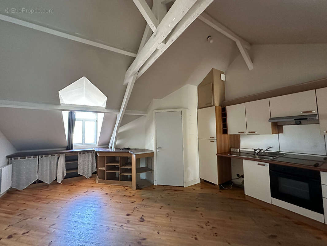 Appartement à DEVILLE-LES-ROUEN