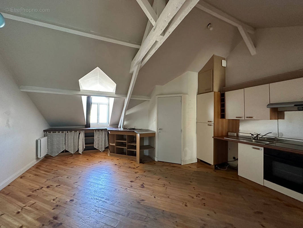 Appartement à DEVILLE-LES-ROUEN