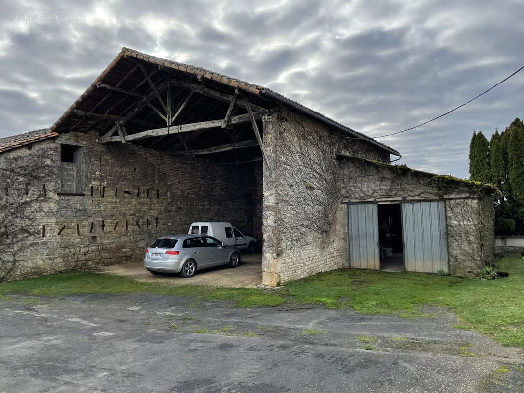 Maison à LA MAGDELEINE