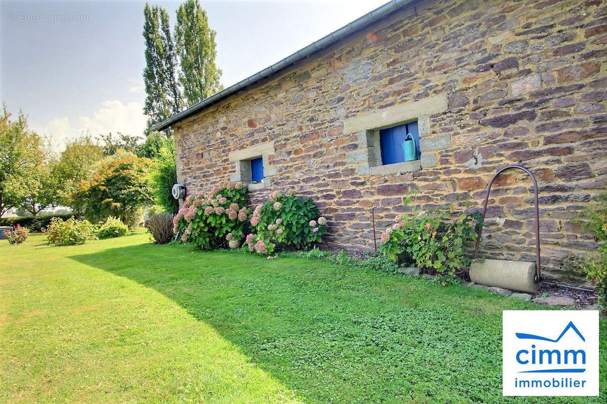 Maison à NOYAL-CHATILLON-SUR-SEICHE