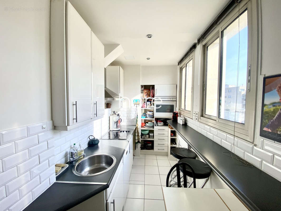 Appartement à NEUILLY-SUR-SEINE