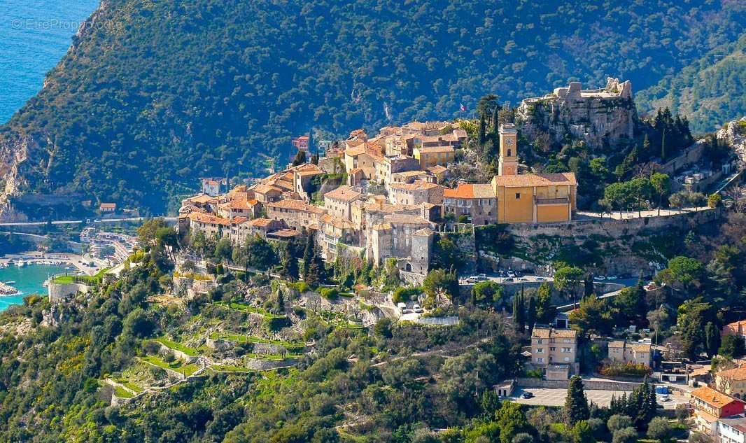 Maison à EZE