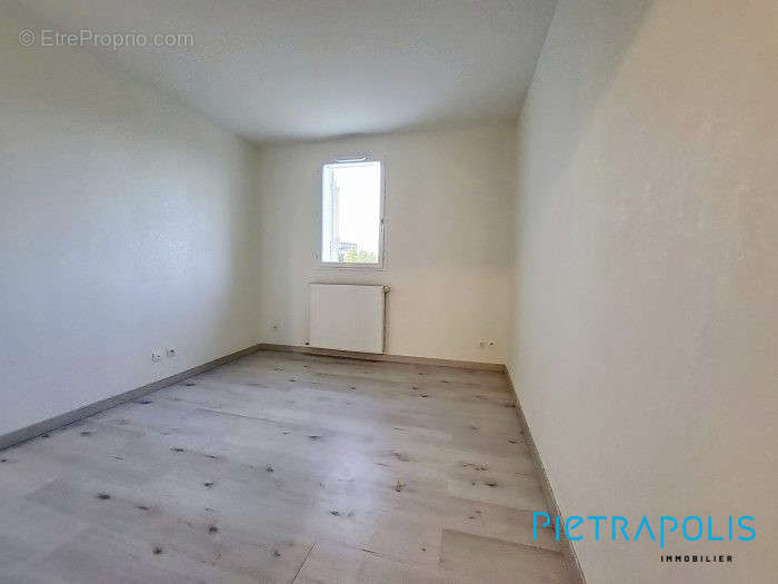 Appartement à CHARNAY-LES-MACON