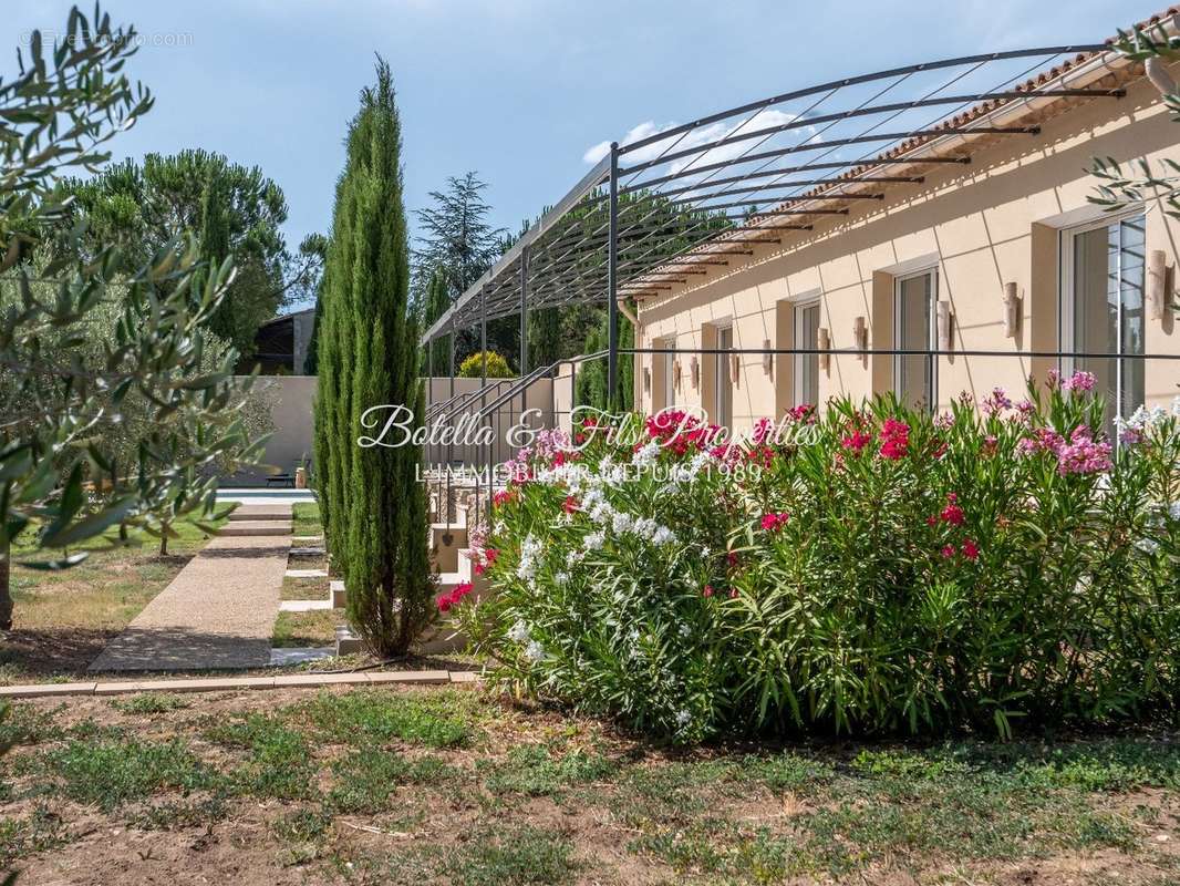 Maison à UZES