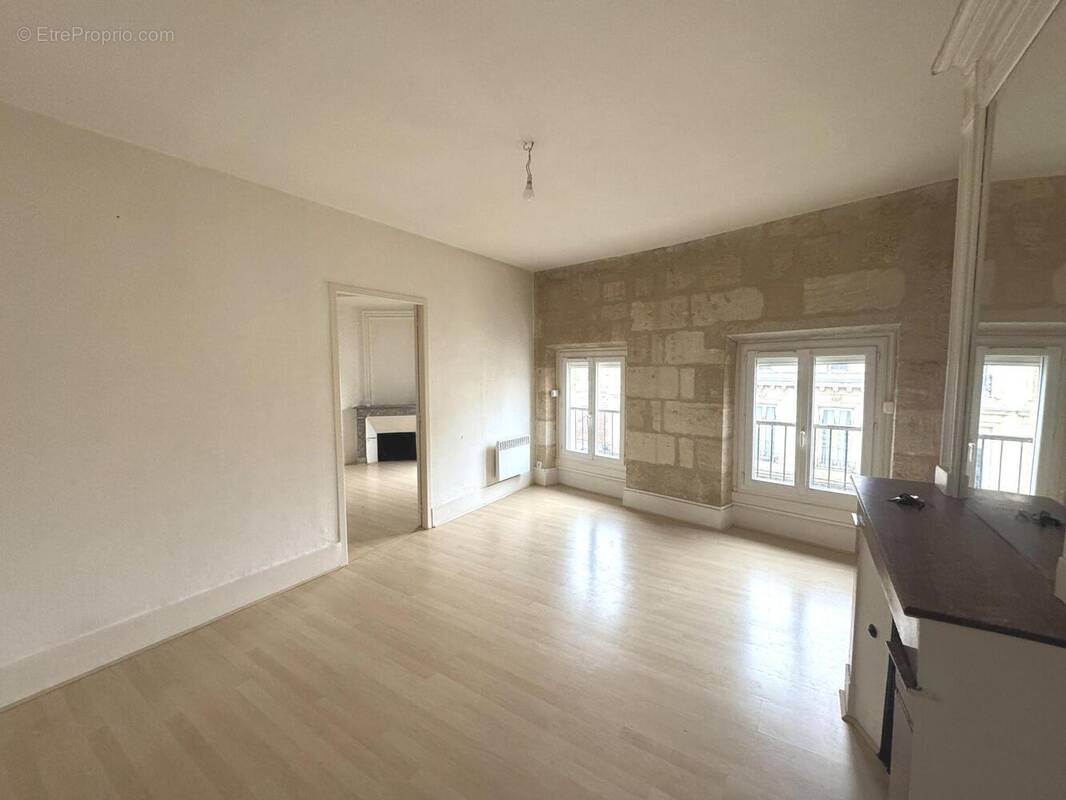 Appartement à BORDEAUX