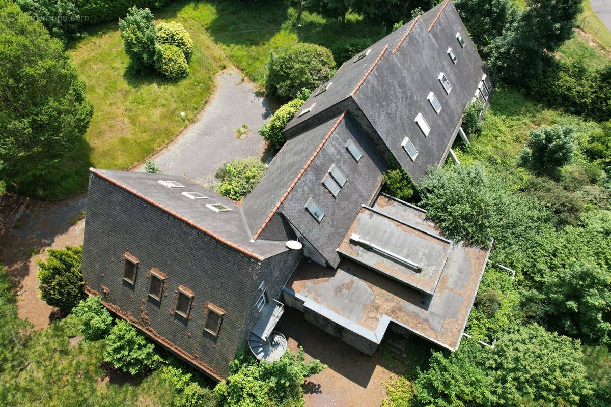 En bas sur l&#039;écran, le bâtiment... - Appartement à PLOUNEOUR-MENEZ