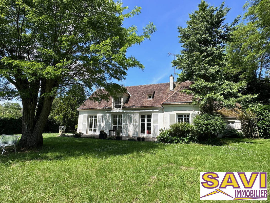 Maison - Maison à FERRIERES-EN-GATINAIS