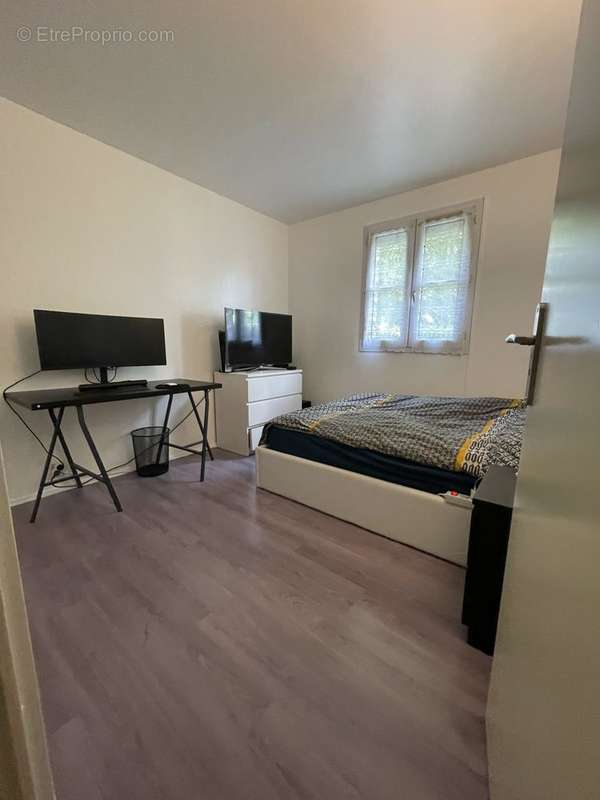 Appartement à MONTIGNY-LE-BRETONNEUX