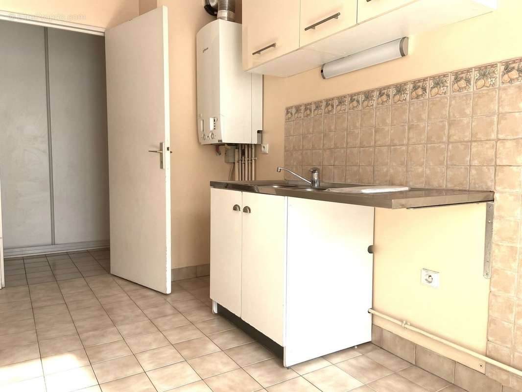 Appartement à MONTIGNY-LE-BRETONNEUX