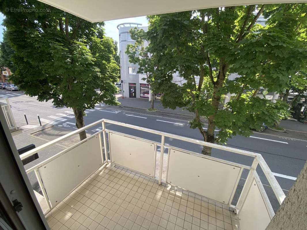 Appartement à MONTIGNY-LE-BRETONNEUX