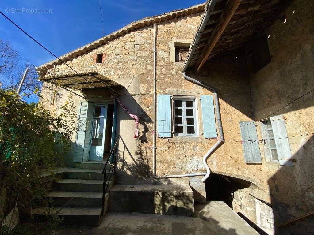 Maison à SAINT-PAUL-LE-JEUNE