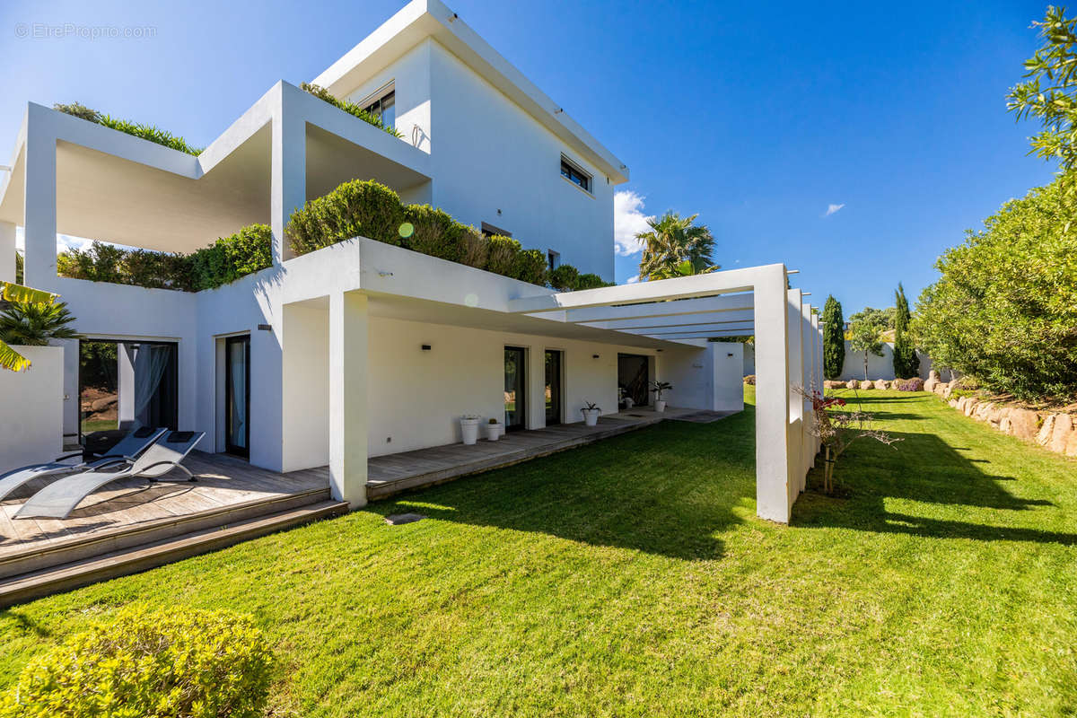 Maison à PORTO-VECCHIO