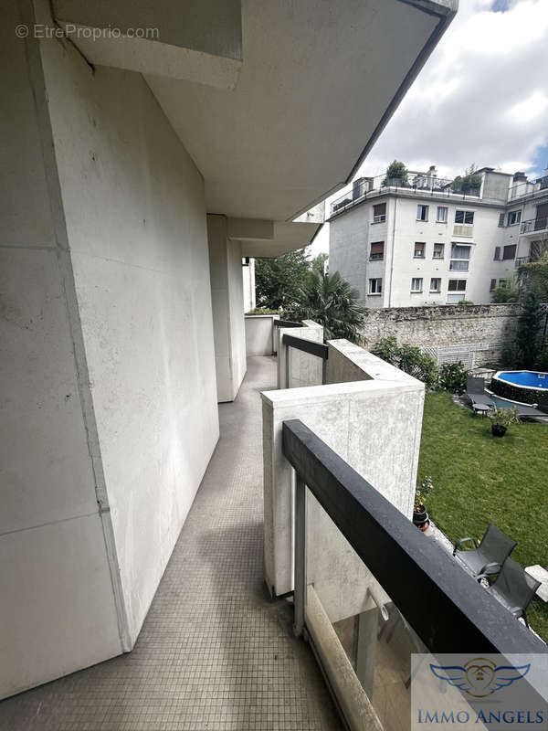 Appartement à NEUILLY-SUR-SEINE