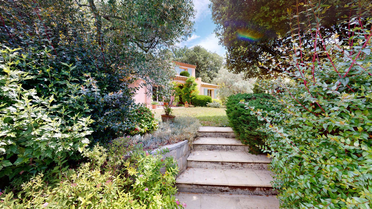 Maison à BELCODENE