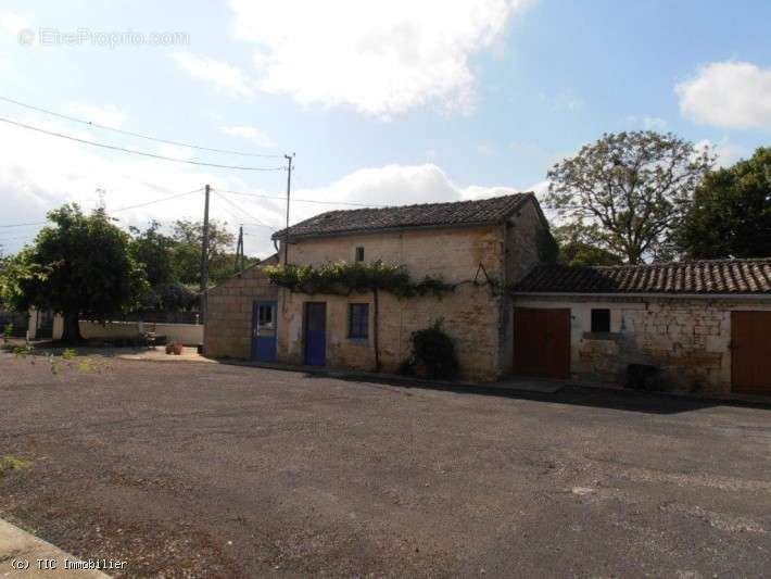 Maison à SAUZE-VAUSSAIS