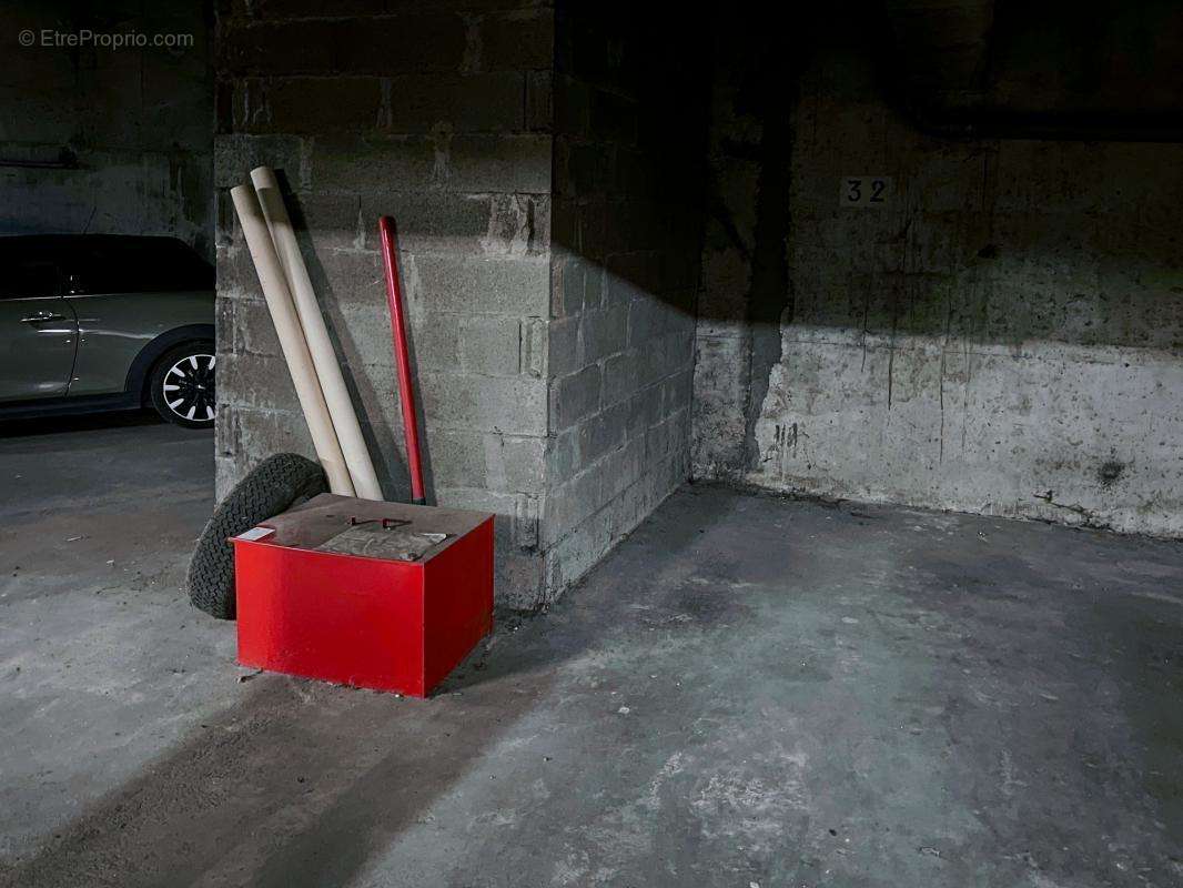 Parking à ORLEANS