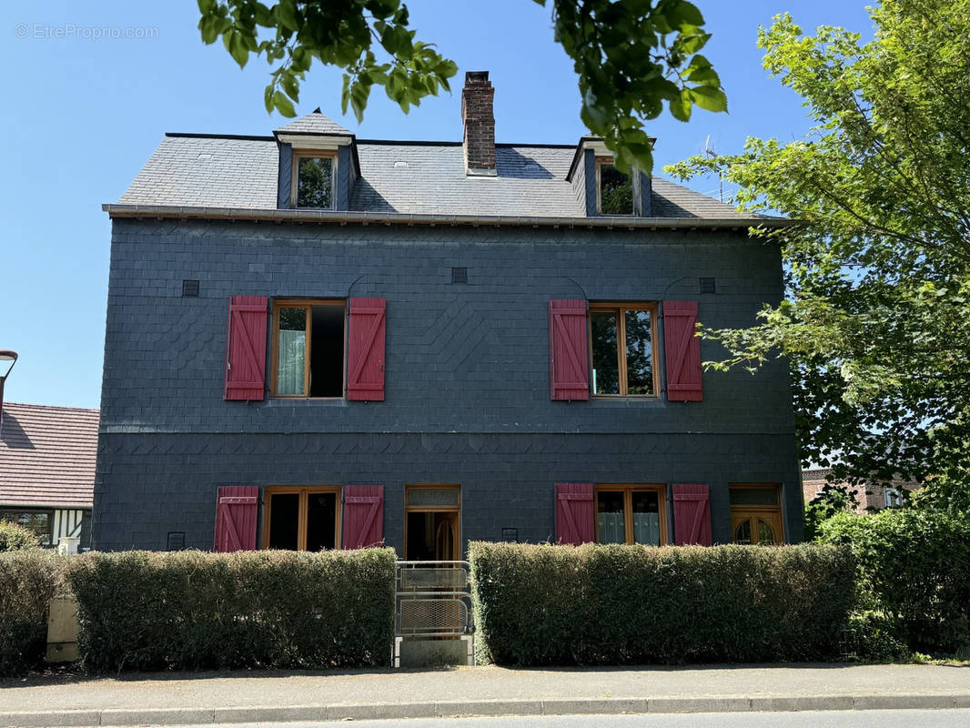 Maison à EQUEMAUVILLE