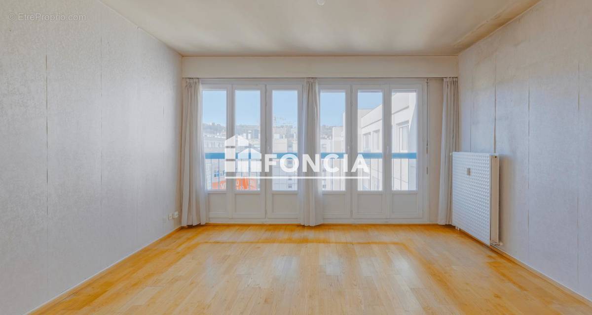 Appartement à LYON-7E