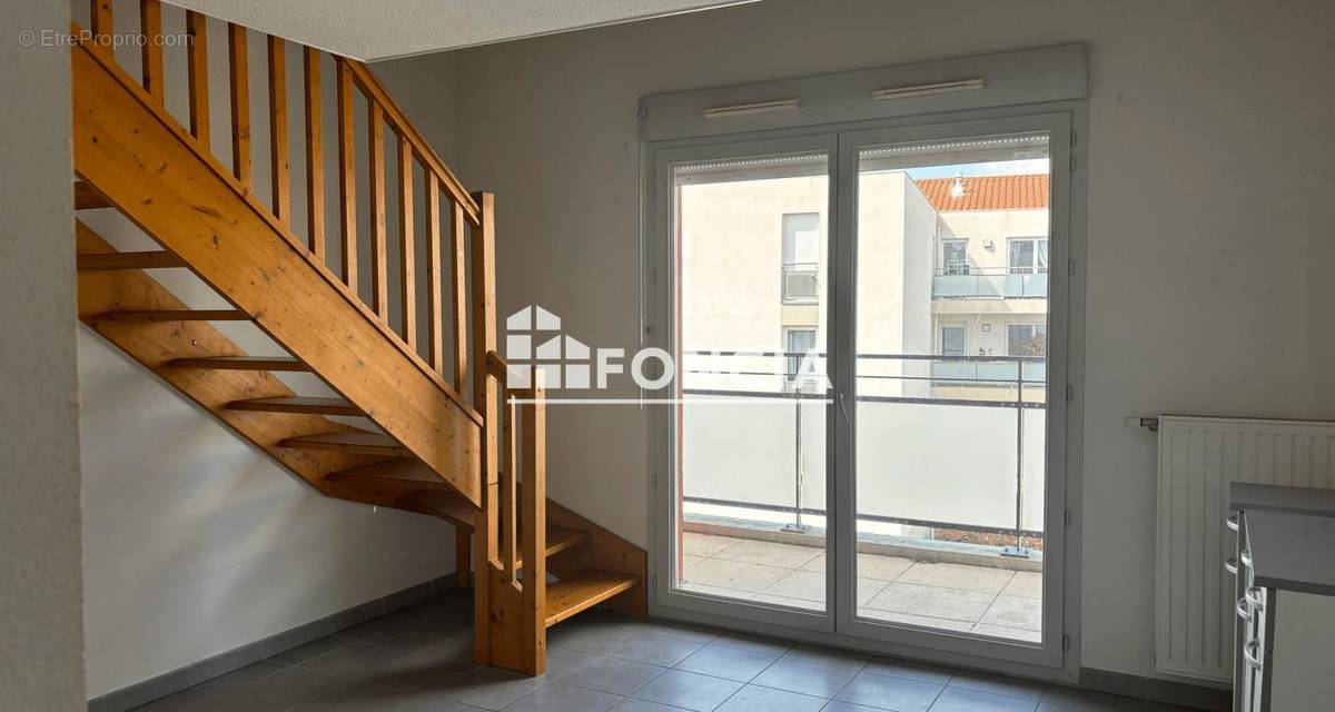 Appartement à MEYZIEU