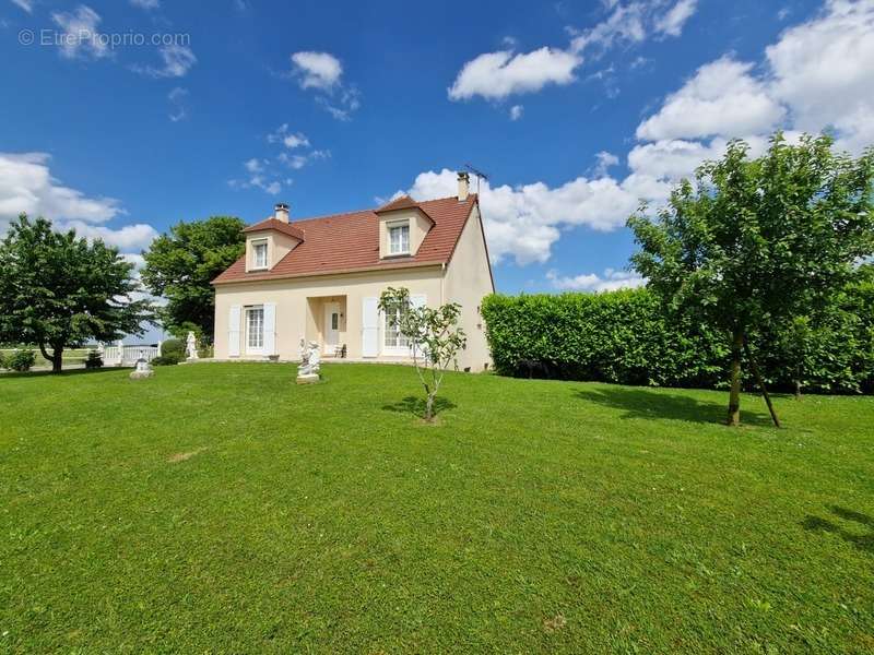 Maison à ANGERVILLE