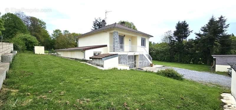 Maison à COUZEIX