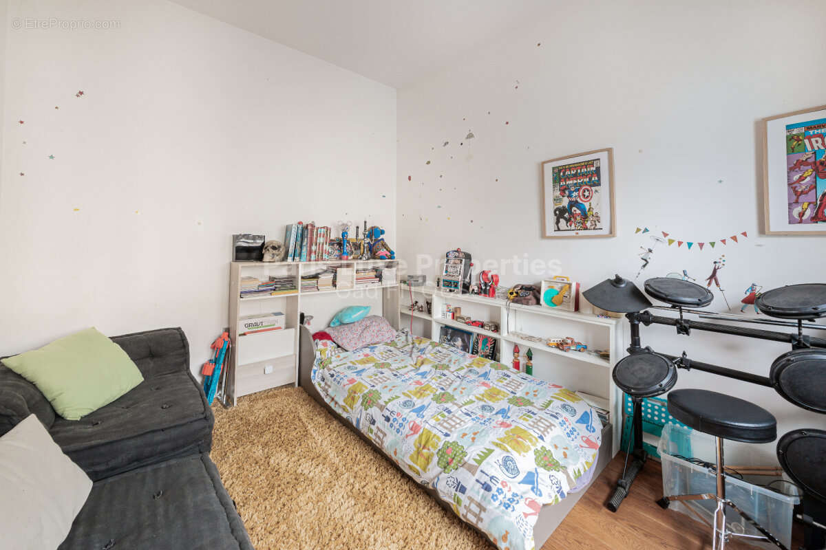 Appartement à AUBERVILLIERS