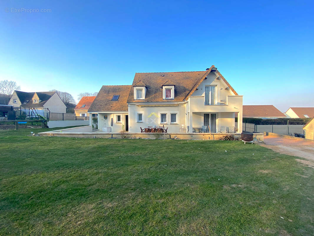 Maison à ROSNY-SUR-SEINE