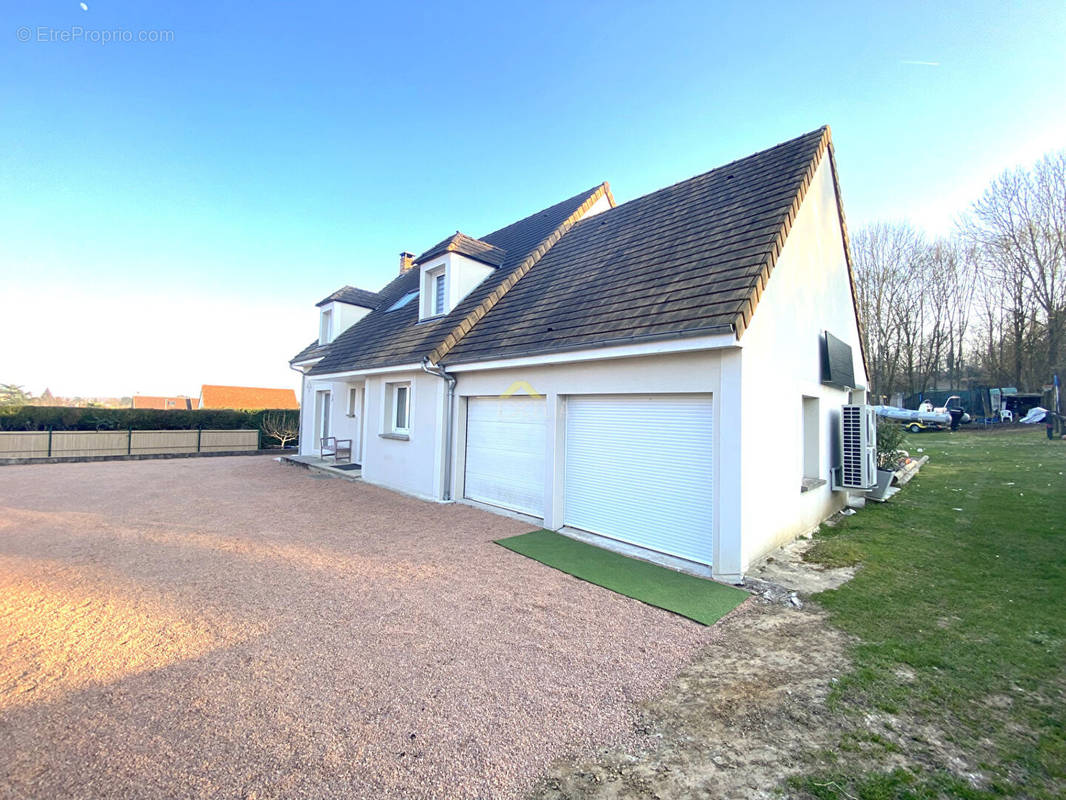 Maison à ROSNY-SUR-SEINE