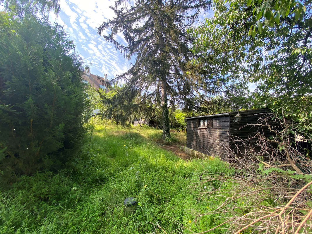 Terrain à BONNIERES-SUR-SEINE