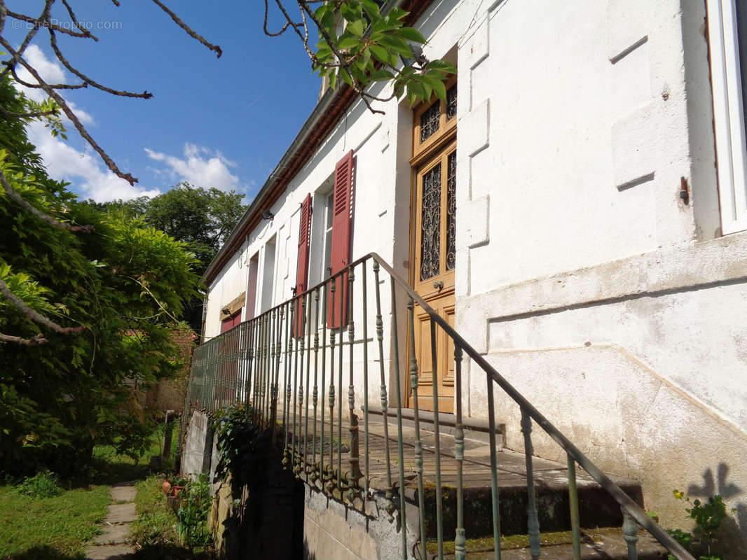 Maison à SAINT-POURCAIN-SUR-SIOULE