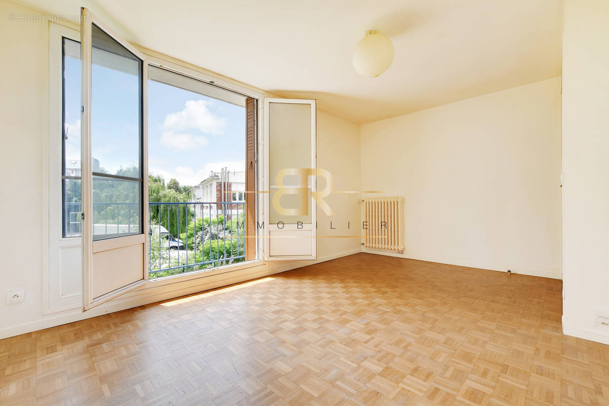 Appartement à PARIS-19E