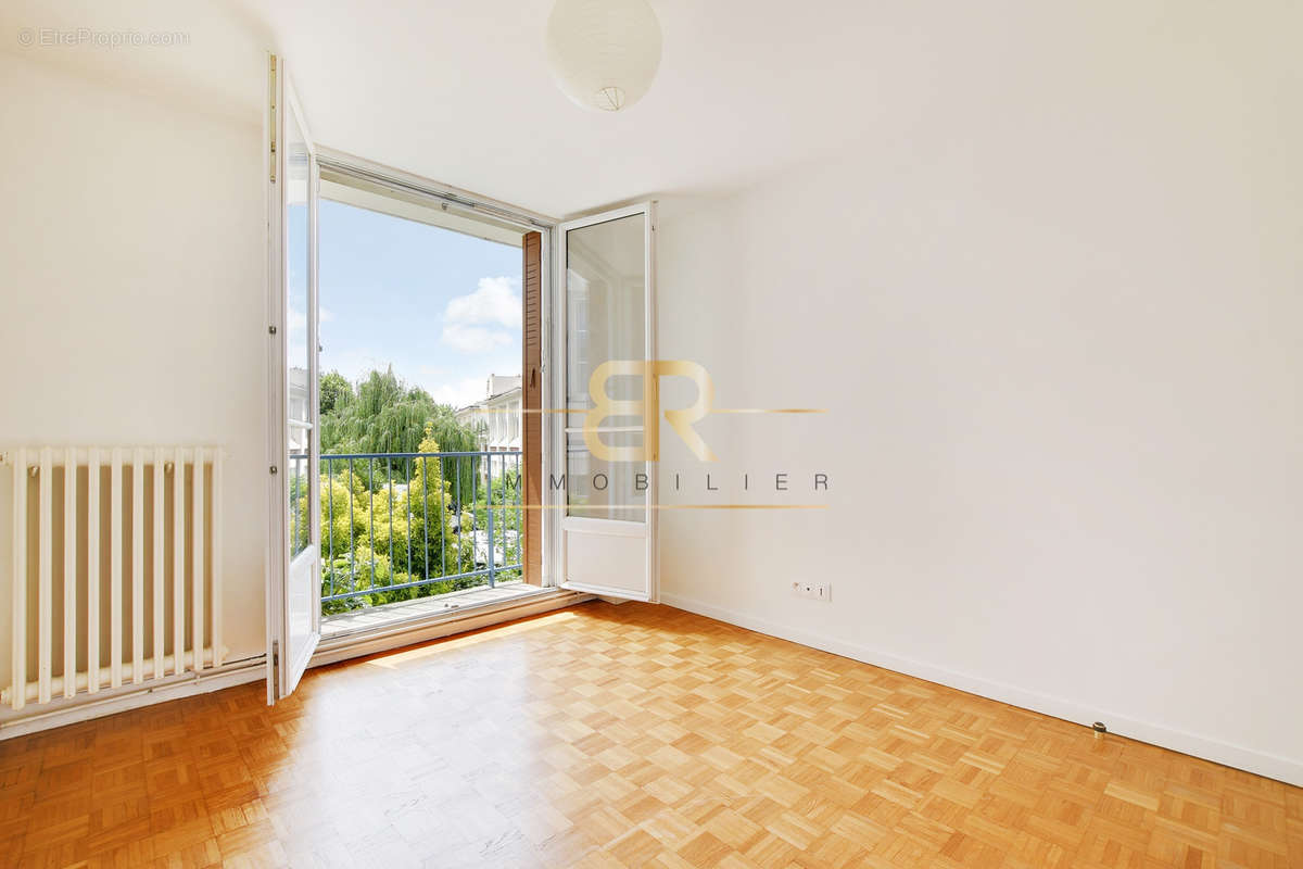 Appartement à PARIS-19E