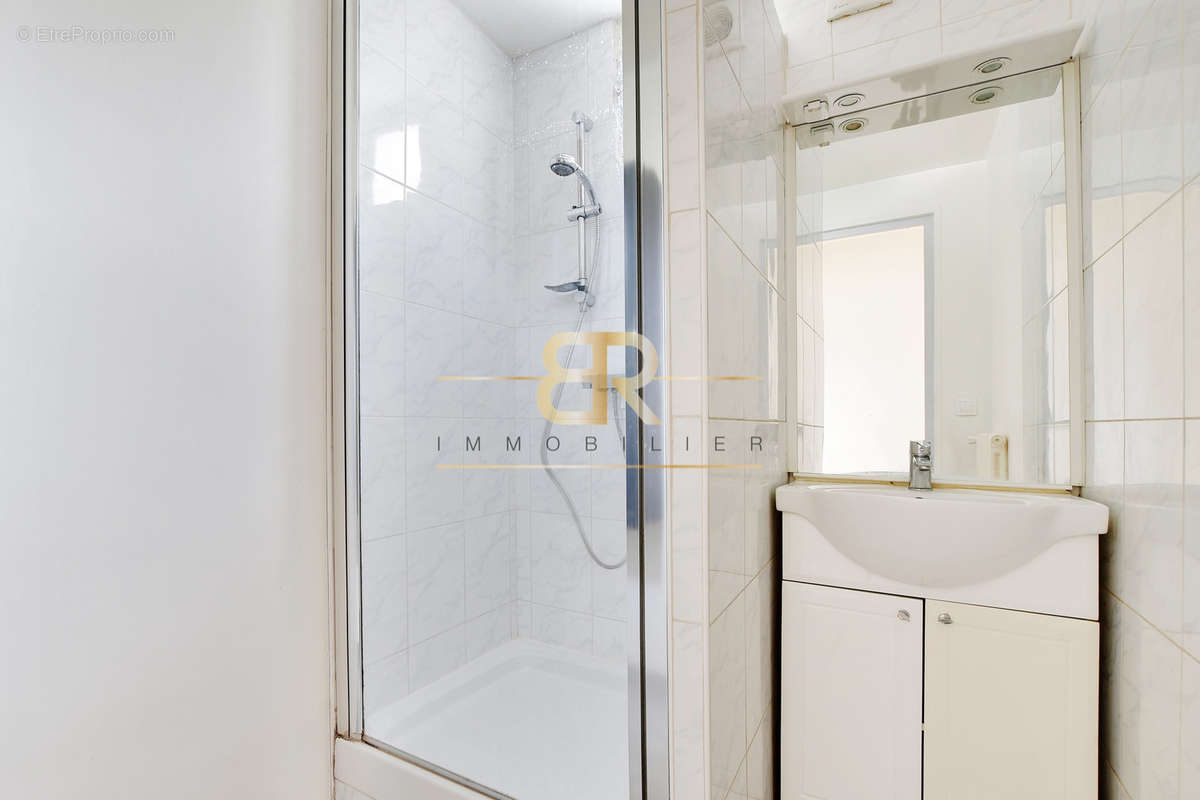 Appartement à PARIS-19E