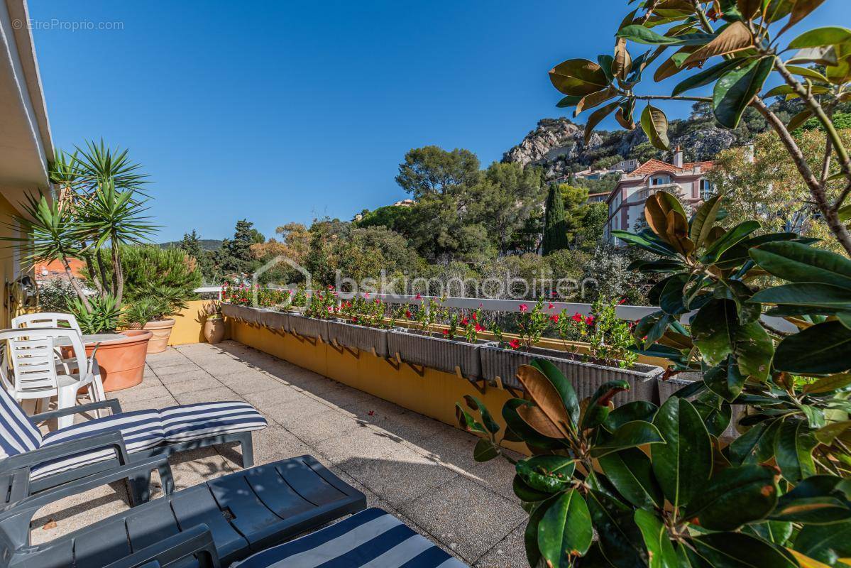 Appartement à HYERES