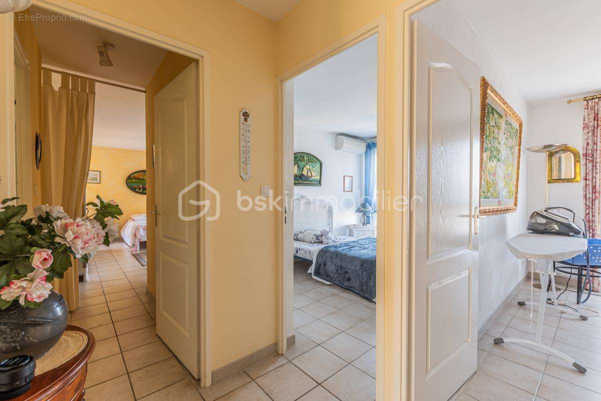 Appartement à HYERES