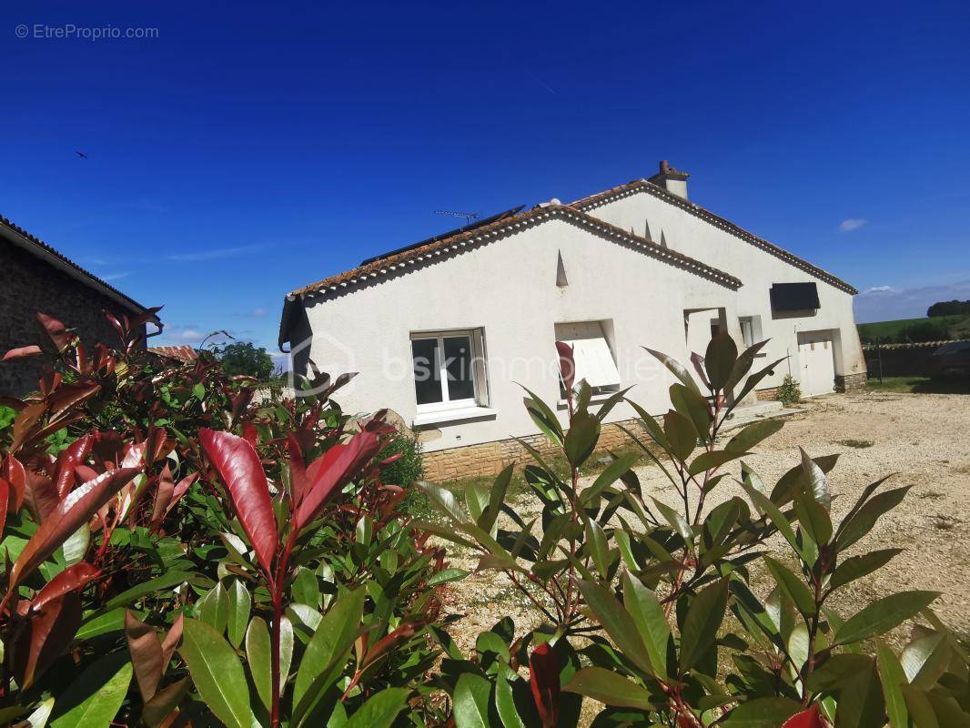 Maison à CELLE-LEVESCAULT