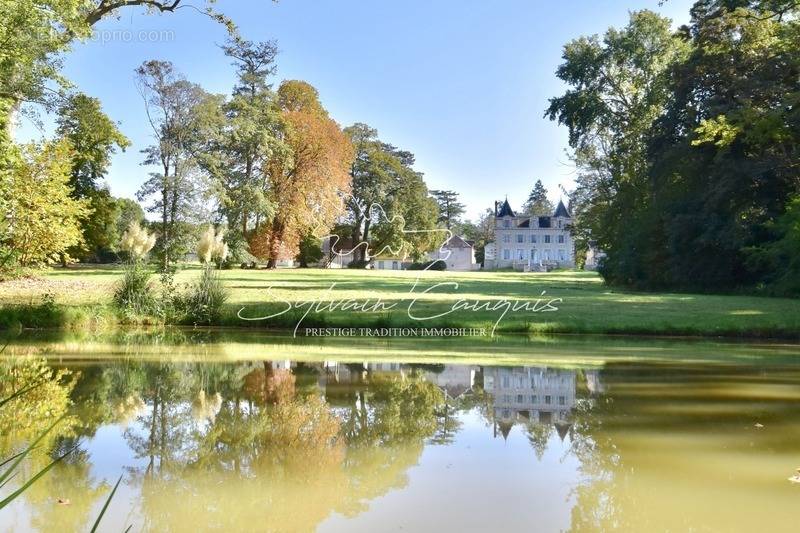 Maison à VANNES-SUR-COSSON