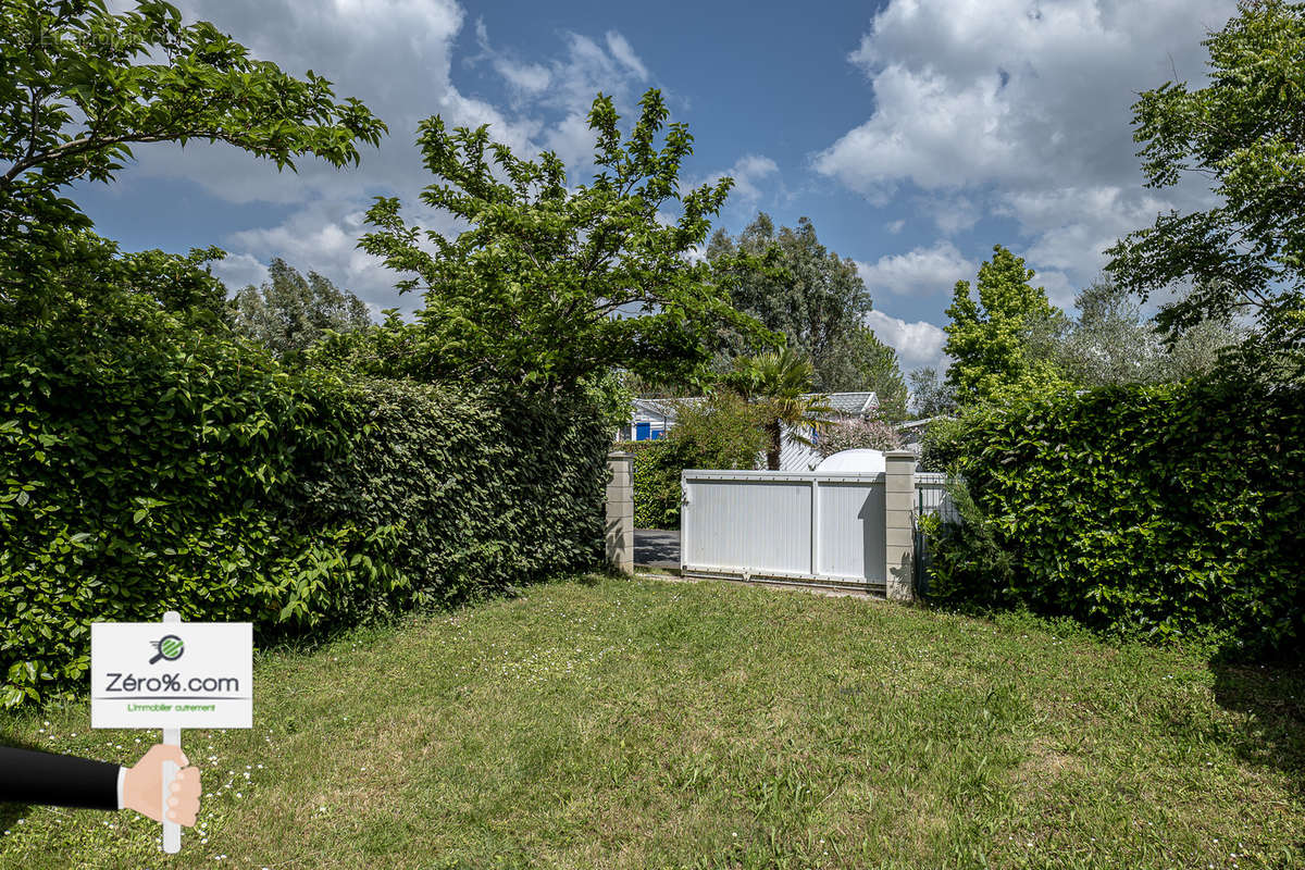 Maison à SAINT-CYR-EN-TALMONDAIS