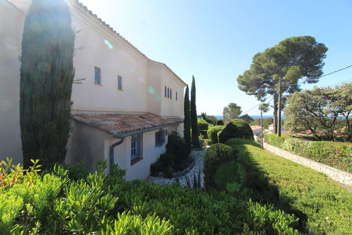 Maison à SAINT-RAPHAEL